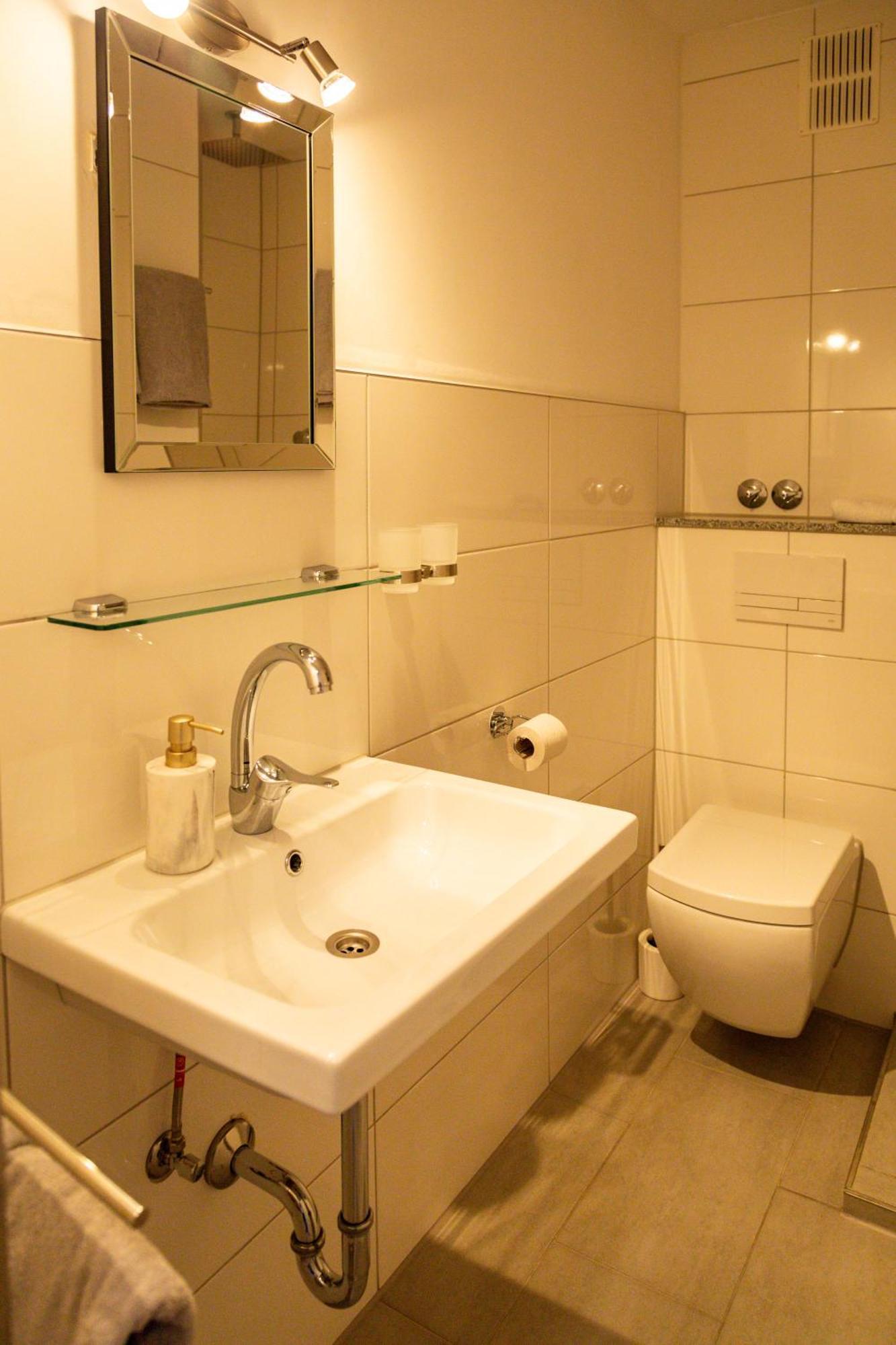 Hotel Schmidt Garni エッセン エクステリア 写真