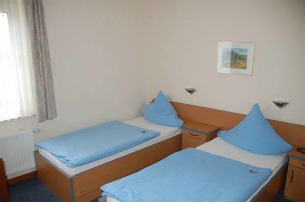 Hotel Schmidt Garni エッセン エクステリア 写真